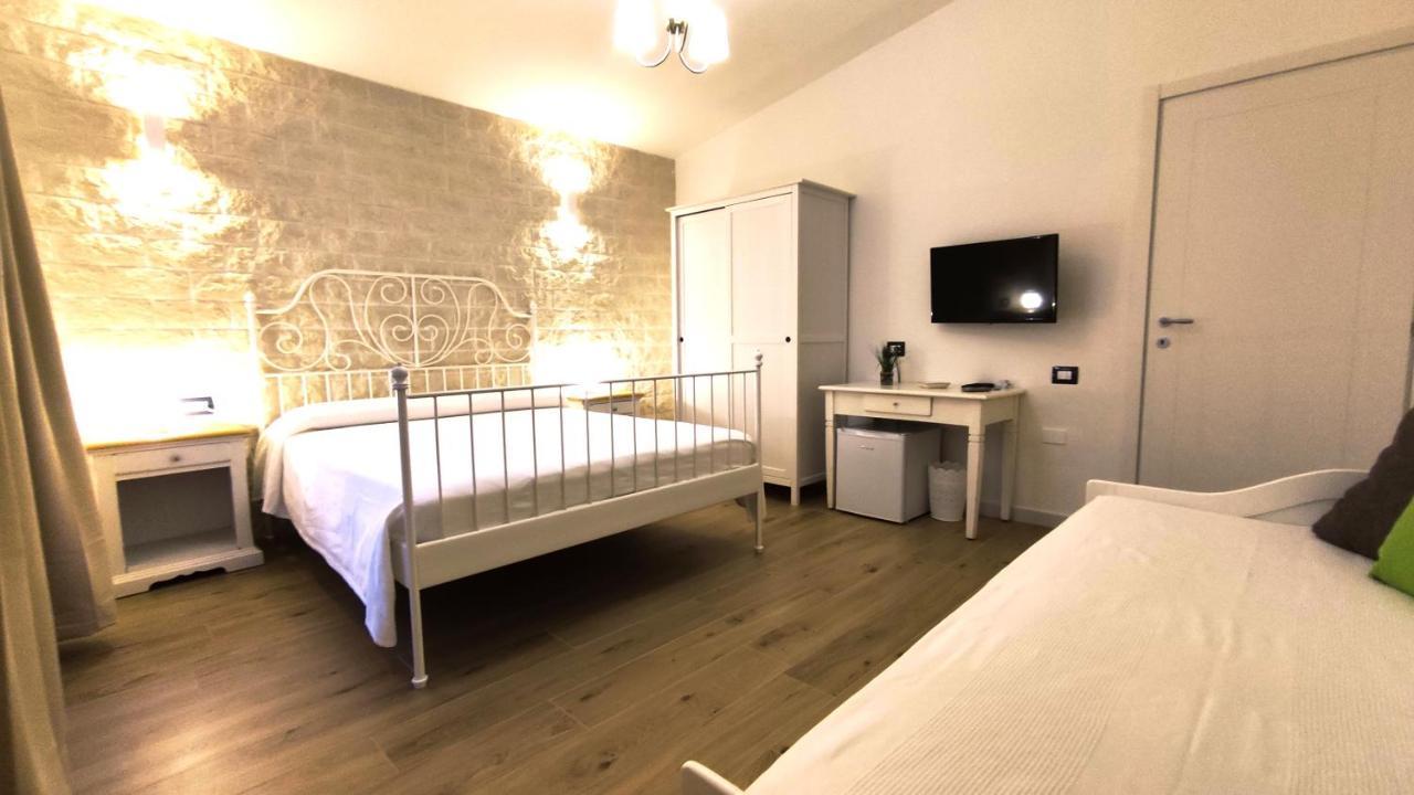 B&B Va' Pensiero Villasimius Luaran gambar