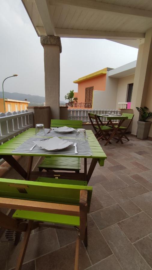 B&B Va' Pensiero Villasimius Luaran gambar