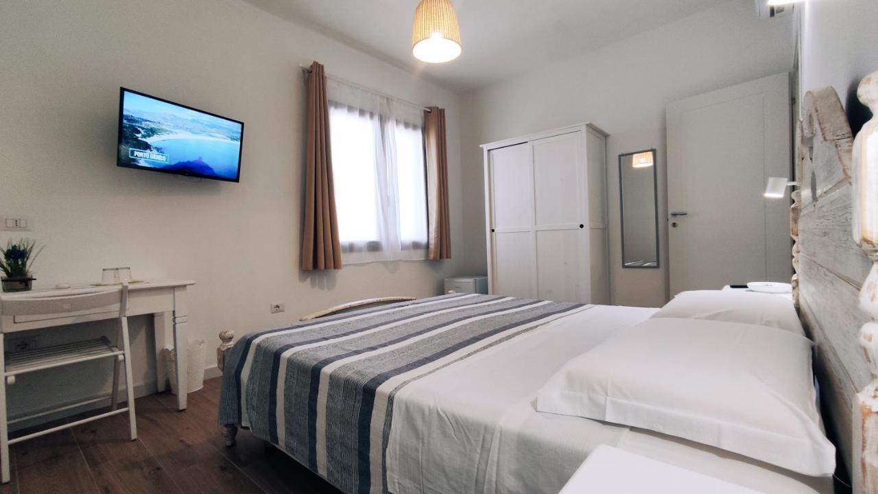 B&B Va' Pensiero Villasimius Luaran gambar