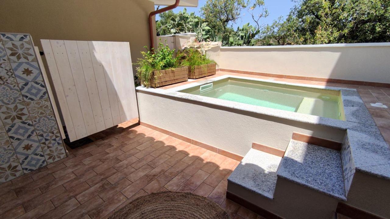 B&B Va' Pensiero Villasimius Luaran gambar